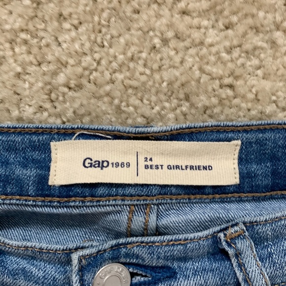 GAP Distressed Best Girlfriend Jeans - Picture 4 of 4